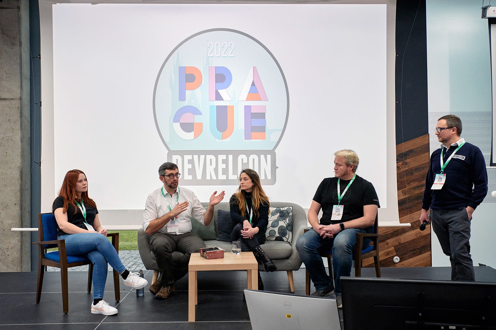 Roundtable discussion at DevRelCon Prague with Cat McGee, Kristof van Tomme, Carla Teixeira, Jonan Scheffler, Matthew Revell